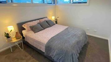 2 bedrooms, iron/ironing board, WiFi, bed sheets