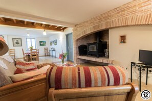 Living area - Le Majesté - Juzes - Gîte (Juzes)