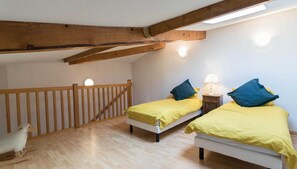 2 bedrooms, free WiFi, bed sheets