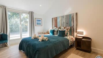 6 makuuhuonetta, ilmainen Wi-Fi