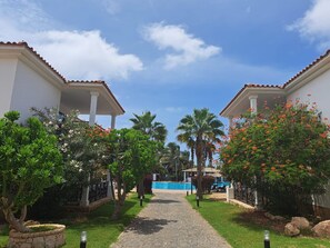 Apartment | Property grounds - Spacious 2 Bedroomed Apartment (Sal)