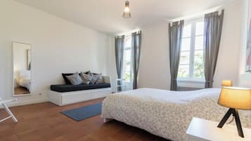 2 bedrooms, free WiFi