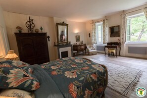 4 bedrooms, free WiFi