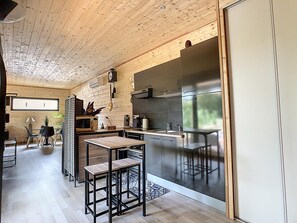 Fridge, microwave, dishwasher