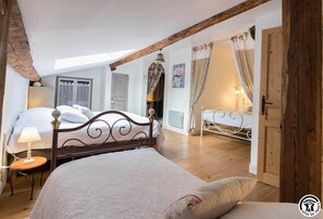 1 bedroom, free WiFi, bed sheets