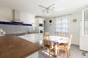 Fridge, microwave, dishwasher, highchair