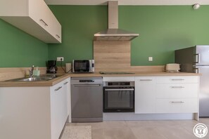 Fridge, microwave, dishwasher, high chair