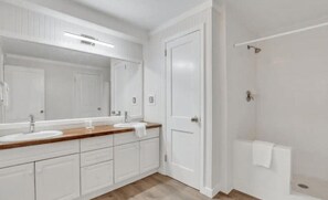 Towels, soap, toilet paper