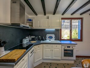 Refrigerador y microondas 