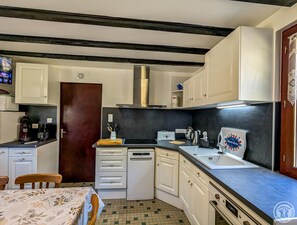 Refrigerador y microondas 