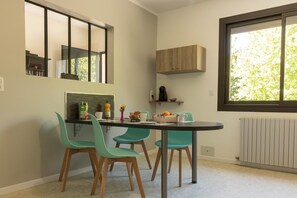 Dining - La Carle - Saint-Léon - Gîte (Saint-Léon)