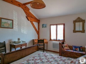 5 bedrooms, free WiFi