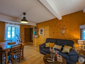 TV - Gîte Family Rey - Montauban-de-Luchon (Montauban-de-Luchon)