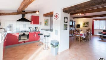 Fridge, microwave, dishwasher, high chair