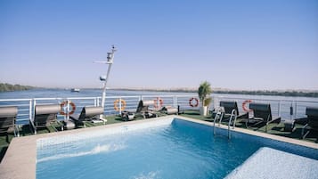 Piscina all'aperto