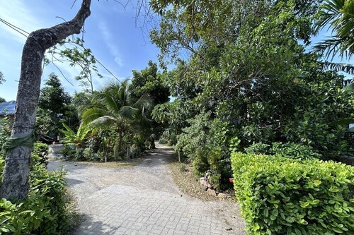 Charming 2-bedroom bungalow with AC, WiFi in P.House in delightful Koh Samui