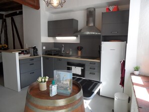 Fridge, microwave, dishwasher, highchair