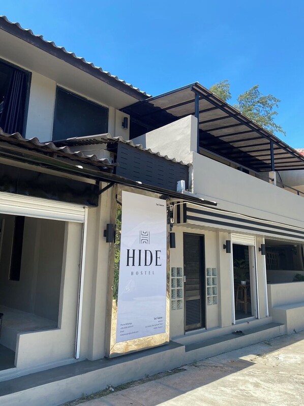 Front of property - Hide Hostel (Ko Pha-ngan)