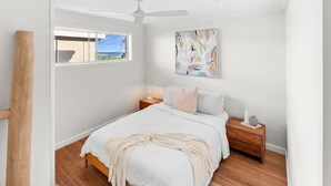 2 bedrooms, iron/ironing board, WiFi (free), bed sheets