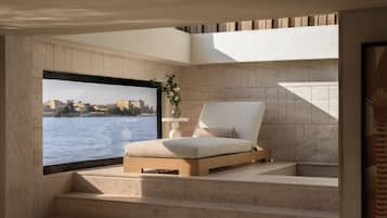 Sauna, tina de hidromasaje, baño de vapor y masajes