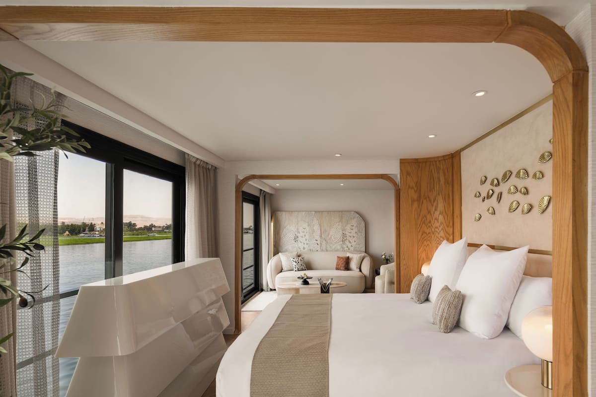 Suite Presidenziale, vista fiume | 1 camera, minibar, una cassaforte in camera, ferro/asse da stiro