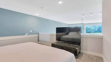 2 habitaciones, escritorio, tabla de planchar con plancha y wifi