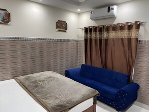 Deluxe kamer, uitzicht op stad | Gratis wifi