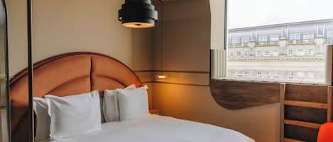 Premium Circle City View | Bộ đồ giường cao cấp, minibar với thức uống miễn phí