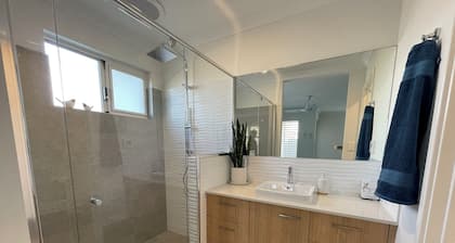 A cosy private room in Eglinton.