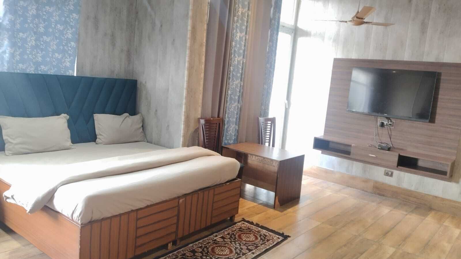 Luxury Room, Balcony, Garden View