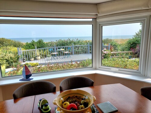 A stunning 3 bedroom property with sea views and direct access to the beach.