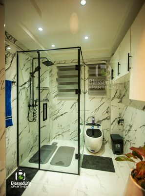 Apartment | Bathroom - Blessed Life Apartment (Kumasi)