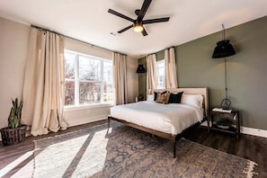 4 bedrooms, free WiFi, bed sheets