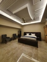 Deluxe Room | Free WiFi, bed sheets