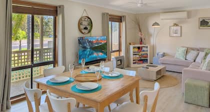 Clifton Cottage by Experience Jervis Bay