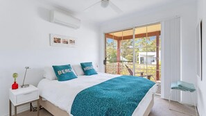 2 bedrooms, iron/ironing board, travel cot, free WiFi