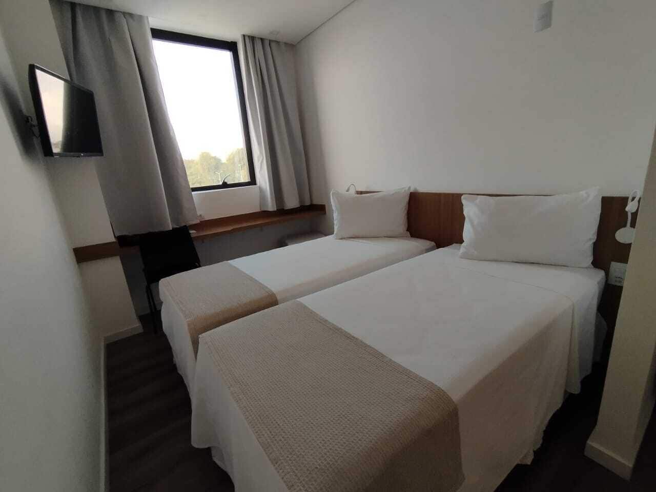 In-room safe, laptop workspace, soundproofing, free WiFi