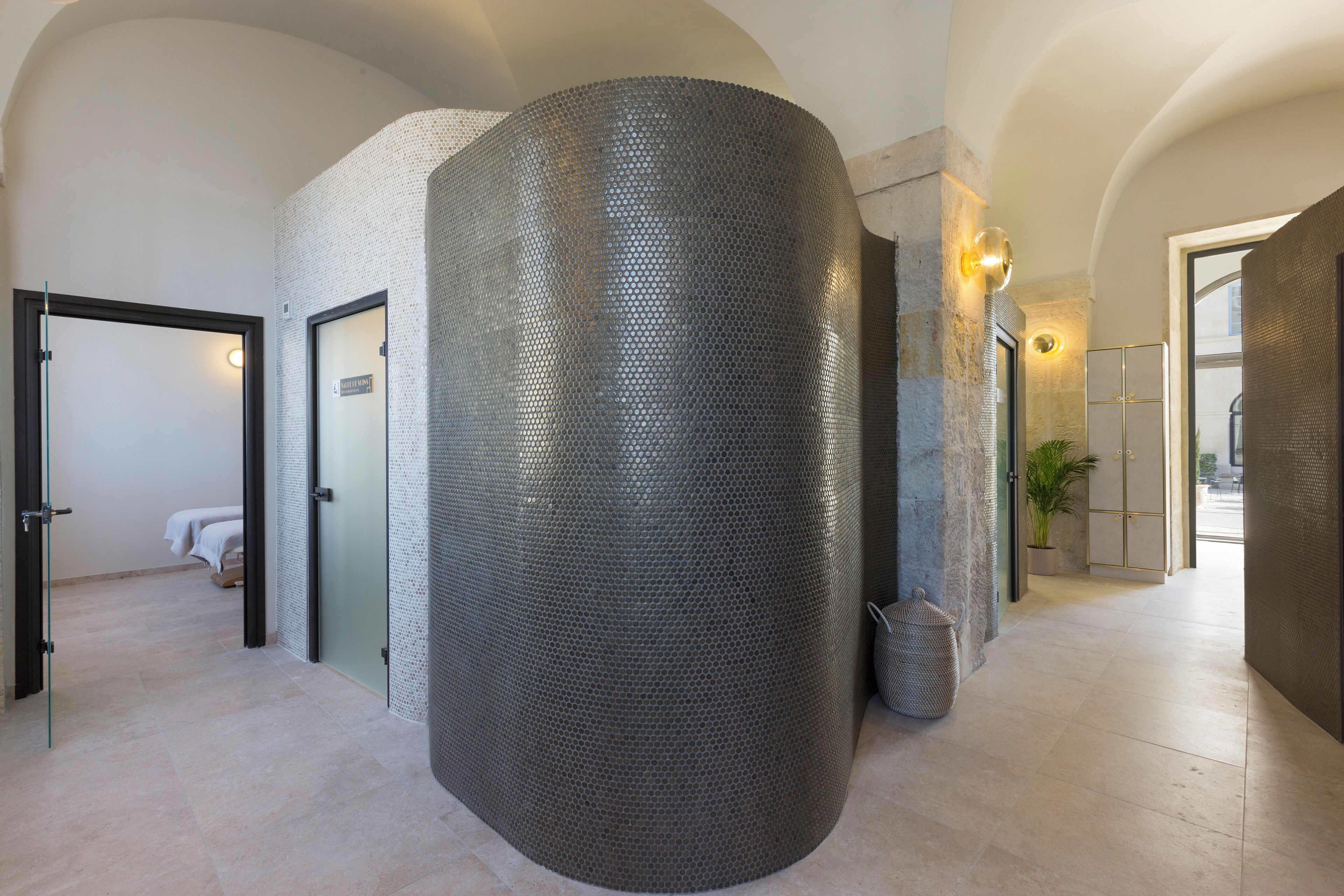 ساونا، غرفة بخار، جلسات تدليك