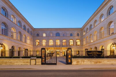 Le Grand Hôtel Dieu by SOWELL COLLECTION