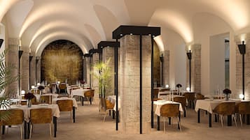 Bữa sáng buffet hàng ngày (25 EUR/mỗi người)