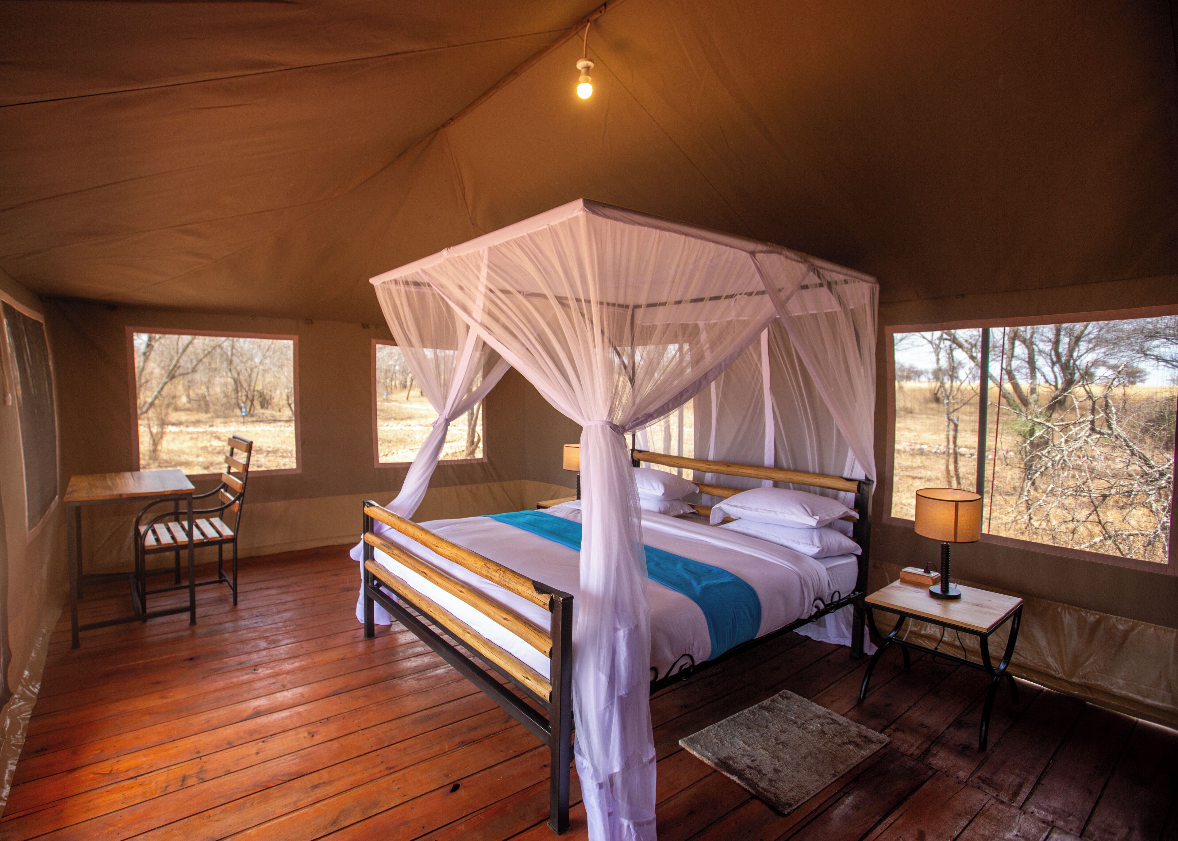 Classic Double or Twin Room, Park View | Bathroom | Shower, free toiletries, slippers, towels