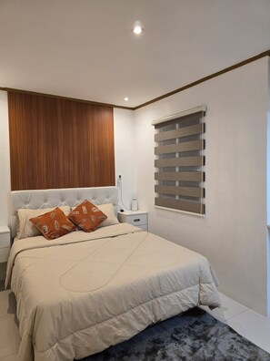 2 chambres, bureau, Wi-Fi gratuit, draps fournis