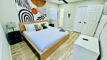 4 bedrooms, desk, iron/ironing board, free WiFi