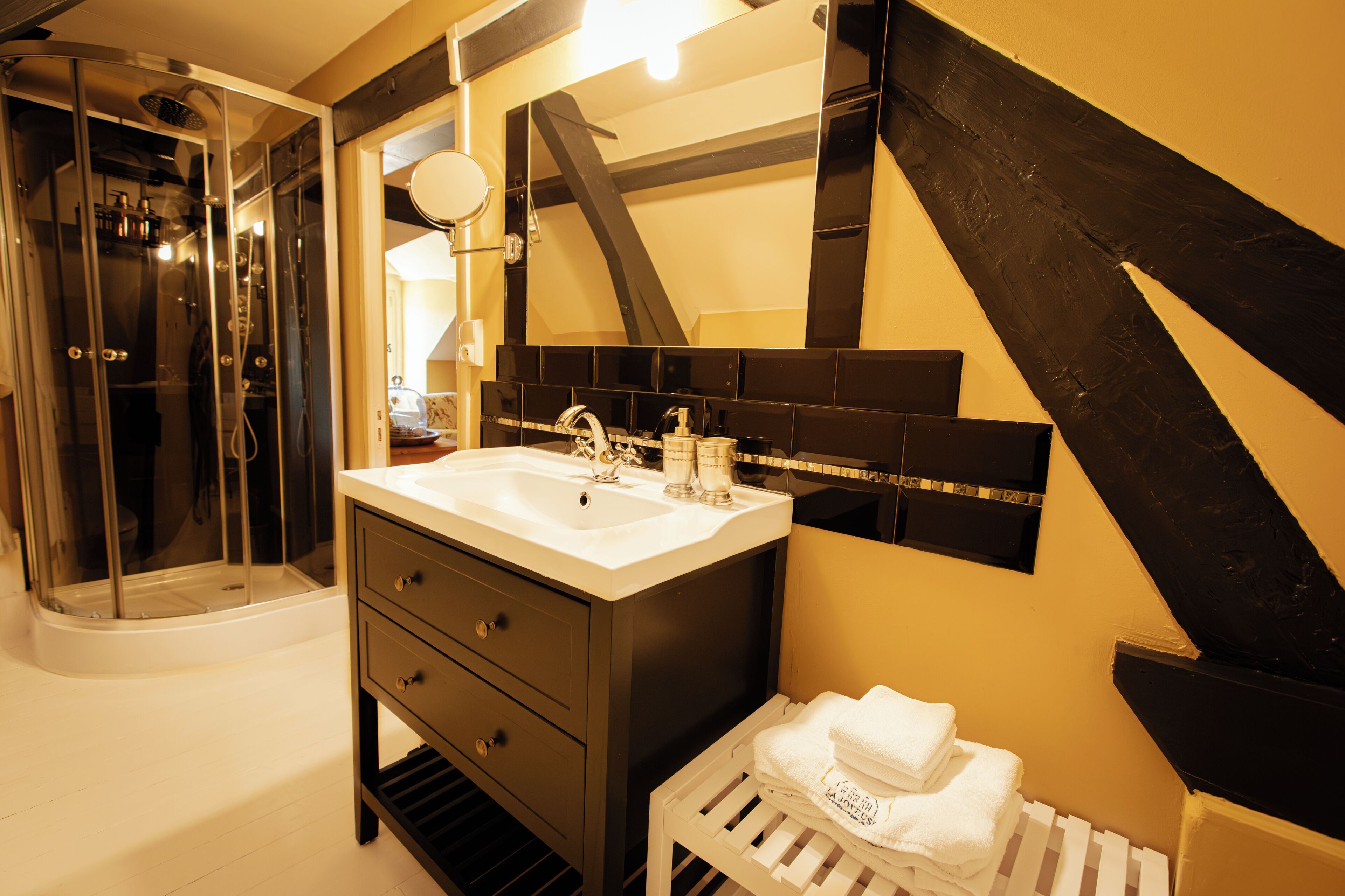 Comfort Double Room, Garden View | Bathroom