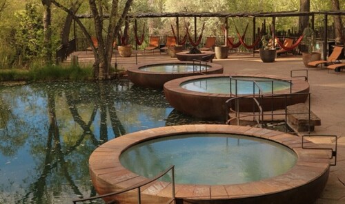 Santa Fe Home with Hot Tub & Fireplace