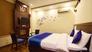 Deluxe Double Room | Desk, free WiFi