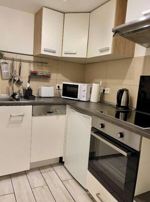 Private kitchen - Rhaunen Apartment 2 (Rhaunen)