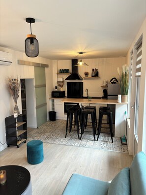 Living area - The pretty atypical Brivistes homes (Brive-la-Gaillarde)
