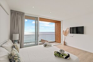 5 bedrooms, iron/ironing board, travel crib, free WiFi