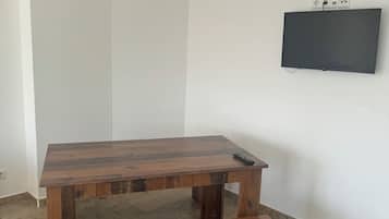 Classic Quadruple Room | Free WiFi